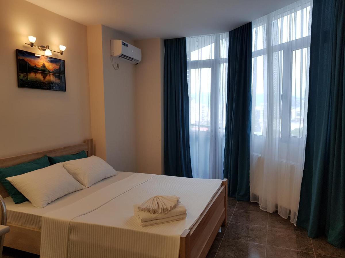 Breeze Batumi Apartment Luaran gambar