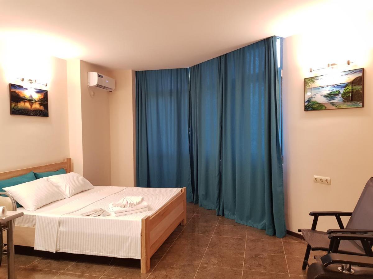 Breeze Batumi Apartment Luaran gambar