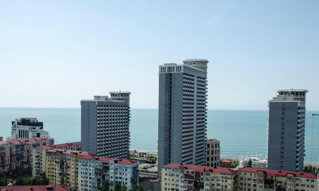 Breeze Batumi Apartment Luaran gambar