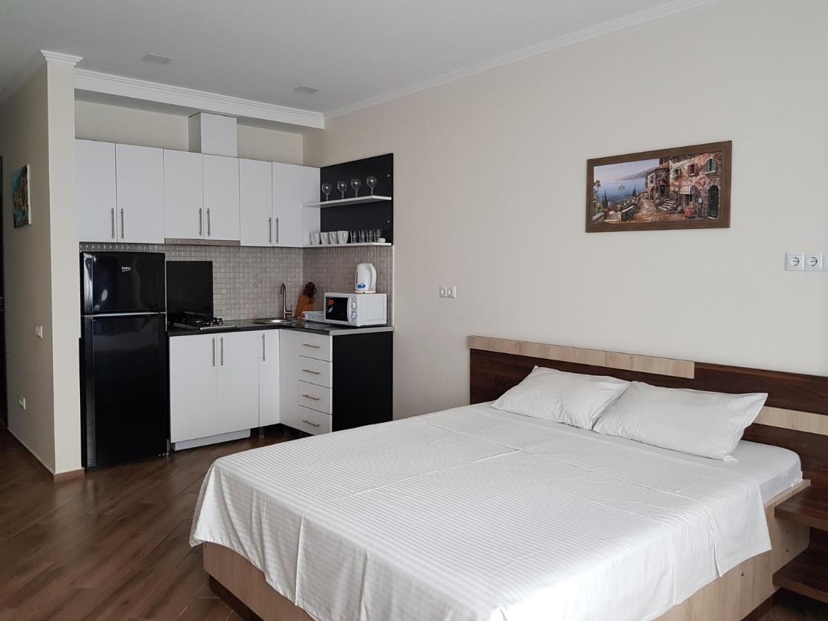 Breeze Batumi Apartment Luaran gambar
