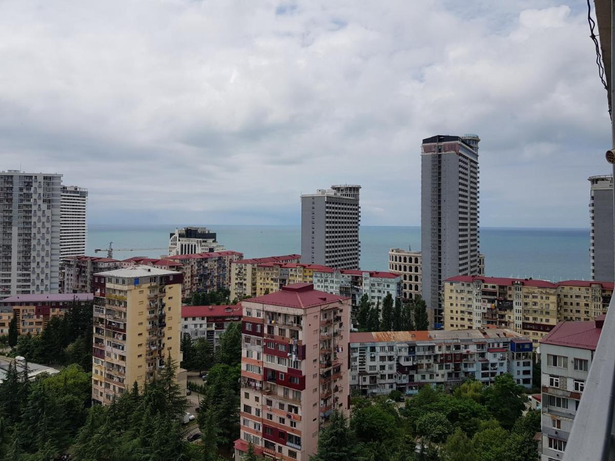 Breeze Batumi Apartment Luaran gambar