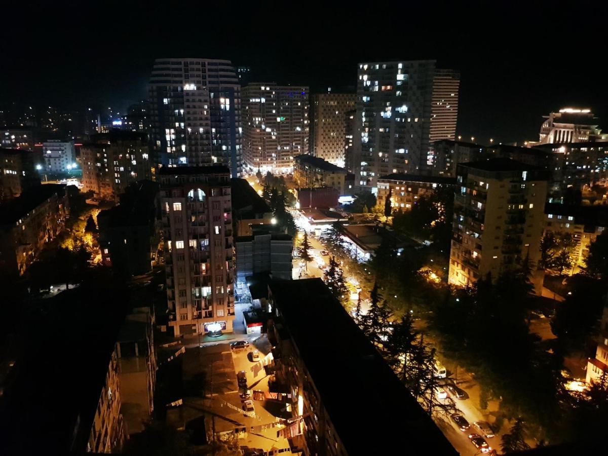 Breeze Batumi Apartment Luaran gambar