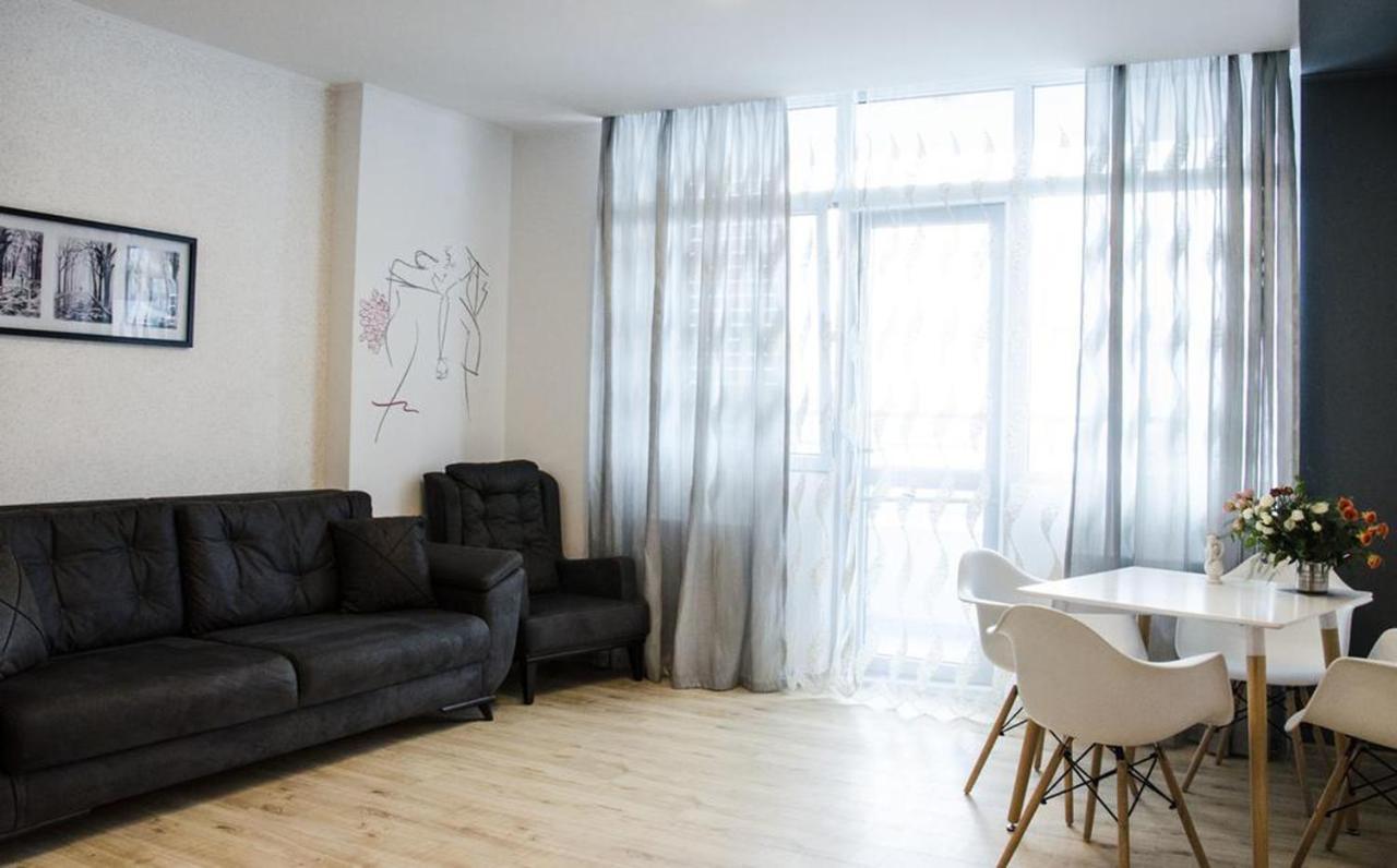 Breeze Batumi Apartment Luaran gambar