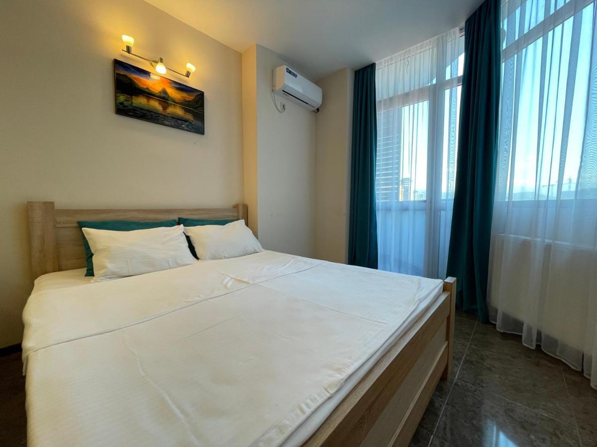 Breeze Batumi Apartment Luaran gambar