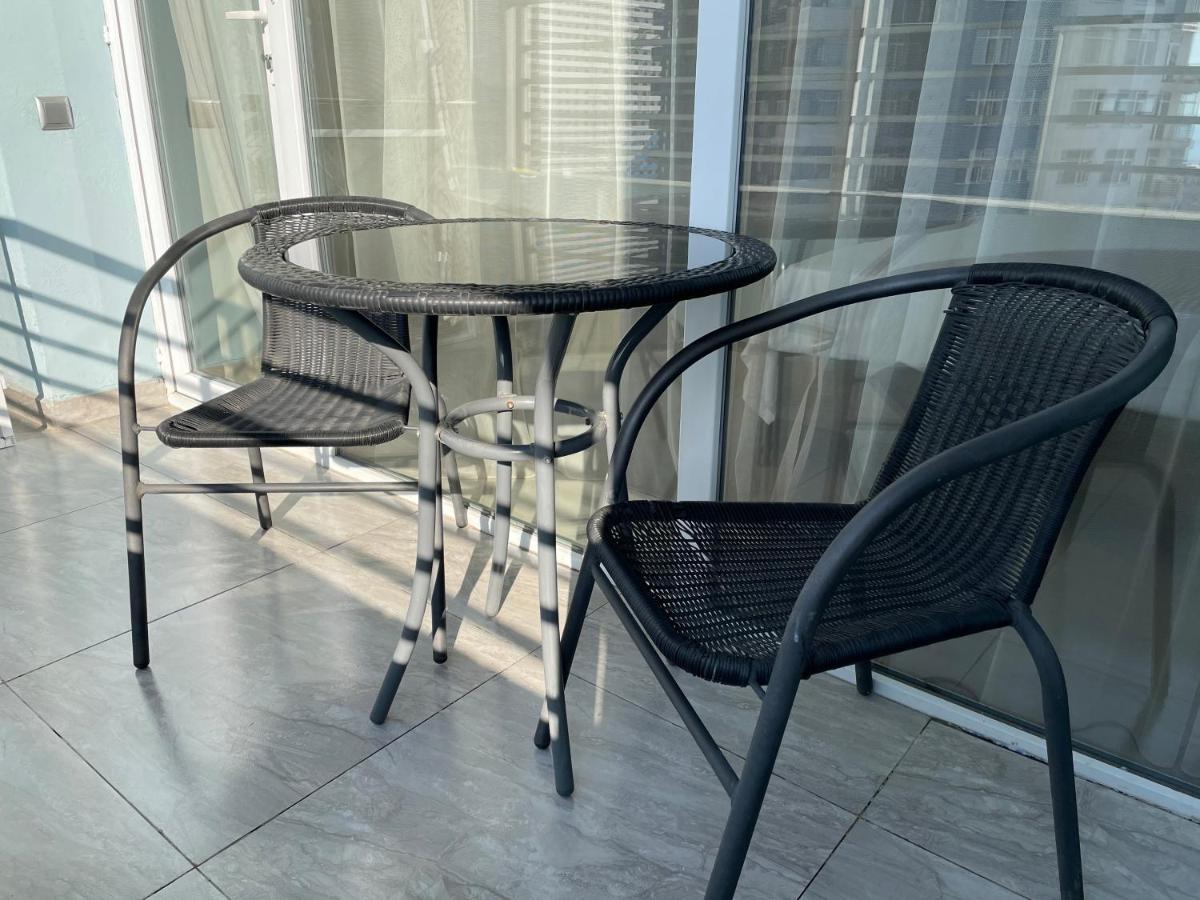 Breeze Batumi Apartment Luaran gambar